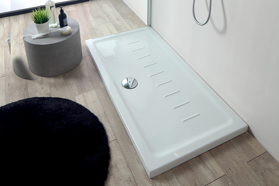 H45_1 Piatto doccia in ceramica 140x70 cm. H 4,5 - immagine 1