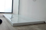 Piatto doccia in ceramica 140x70 cm. H 4,5 - immagine 2
