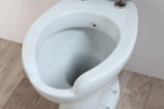 Vaso/Bidet Scarico a Parete con Erogatore per Disabili-terza età - immagine 3